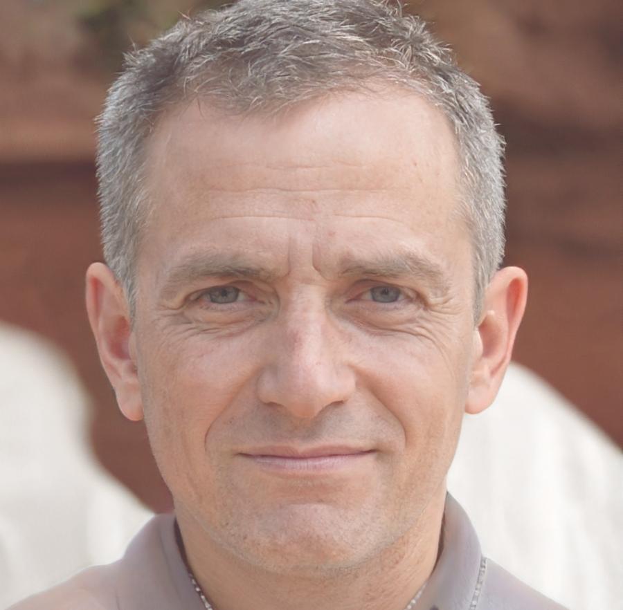 Portrait de Darian qui a réalisé un projet d'analyse financière
